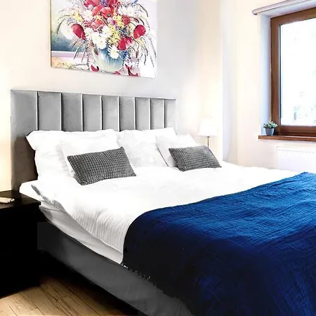 Family-friendly With 34m2 Terrace In City Center, Direct Line - Main Bus & Train Station * 布拉迪斯拉发