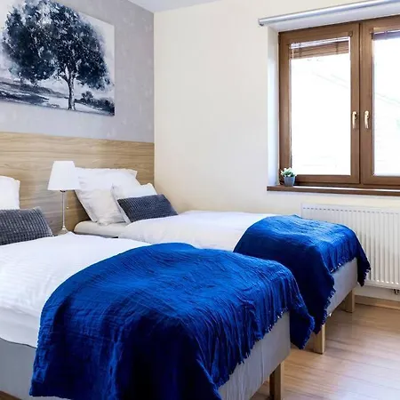Family-friendly With 34m2 Terrace In City Center, Direct Line - Main Bus & Train Station * 布拉迪斯拉发